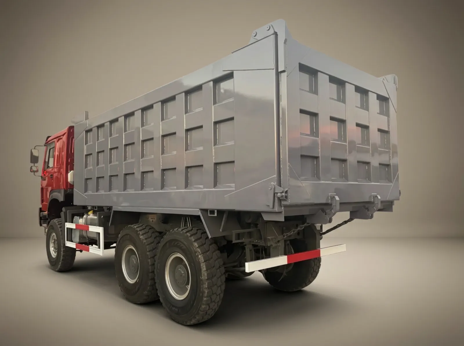 HOWO 6×6 Off-Road Dump Truck – Rear three-quarter view