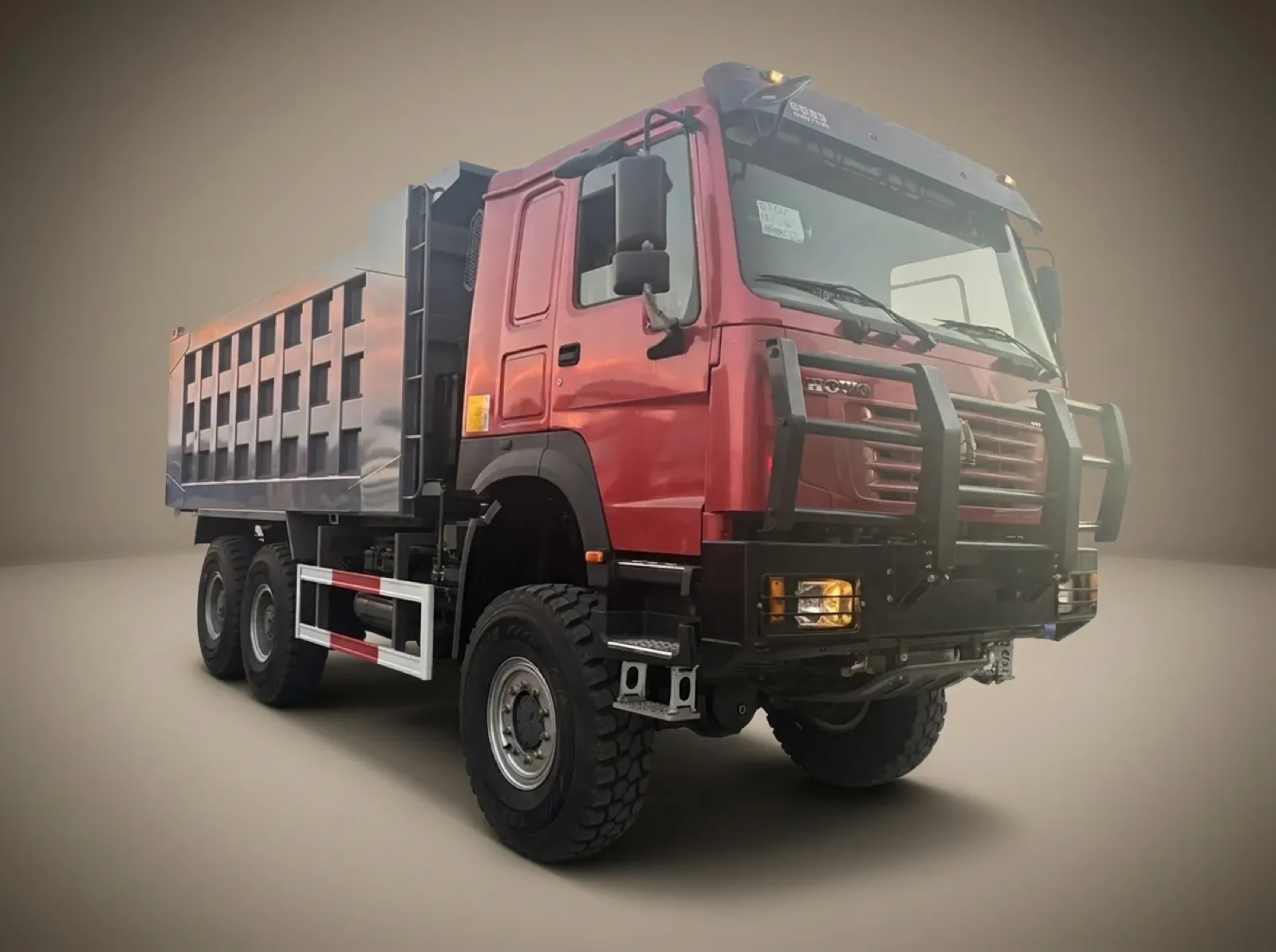 HOWO 6×6 Off-Road Dump Truck – Rear three-quarter view