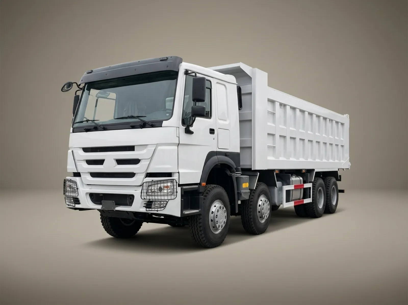 HOWO 371 8×4 Dump Truck – Front three-quarter view
