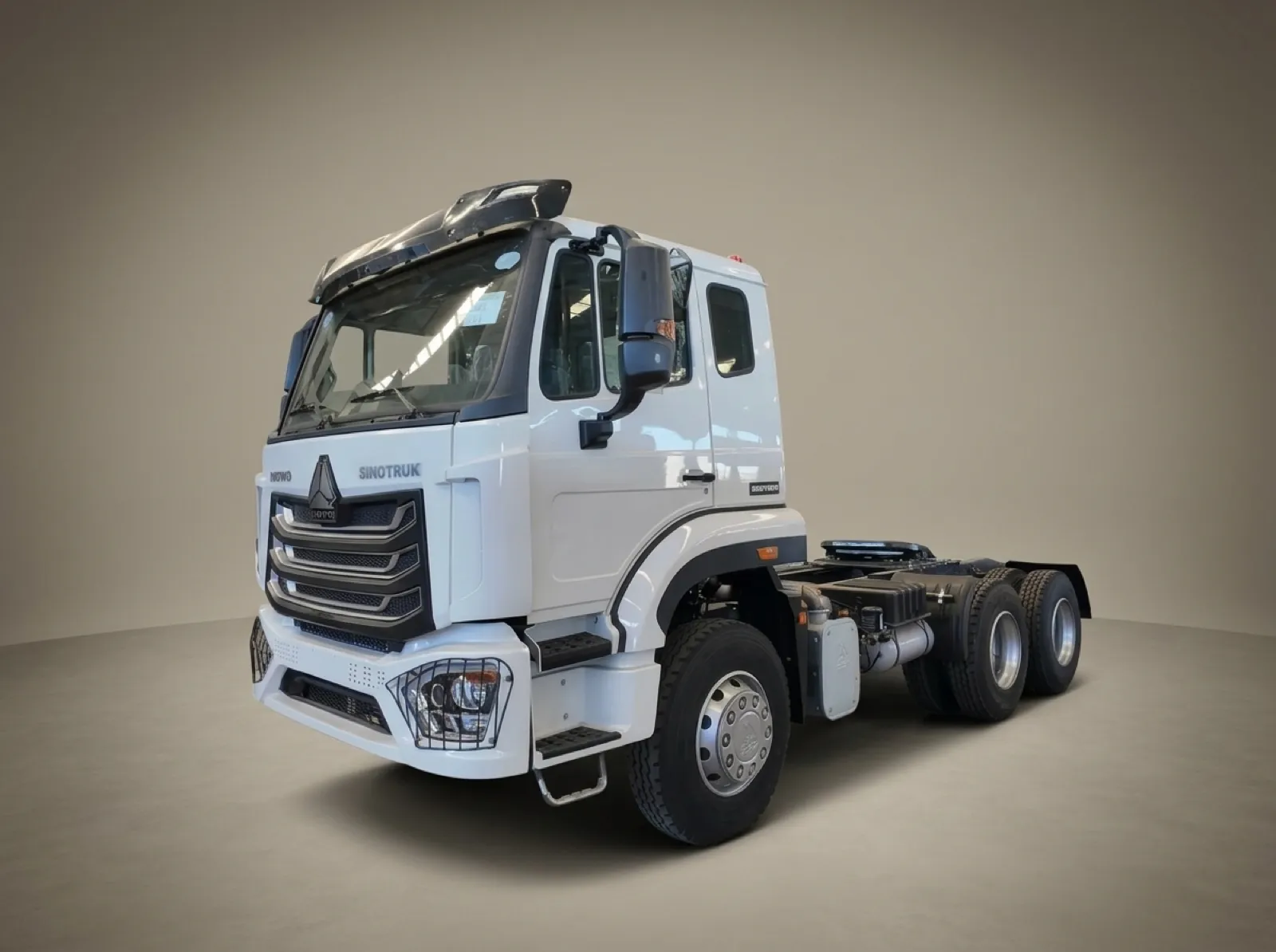 HOWO NX 6×4 Tractor Truck – Front view in the warehouse