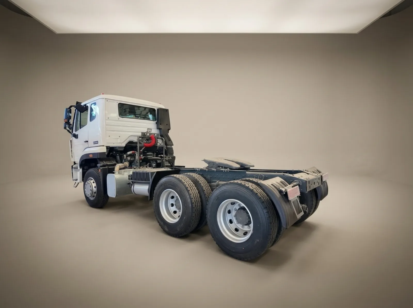 HOWO NX 6×4 Tractor Truck – Rear chassis view