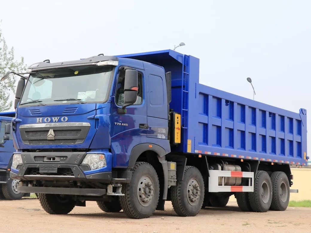 howo T7H dump truck
