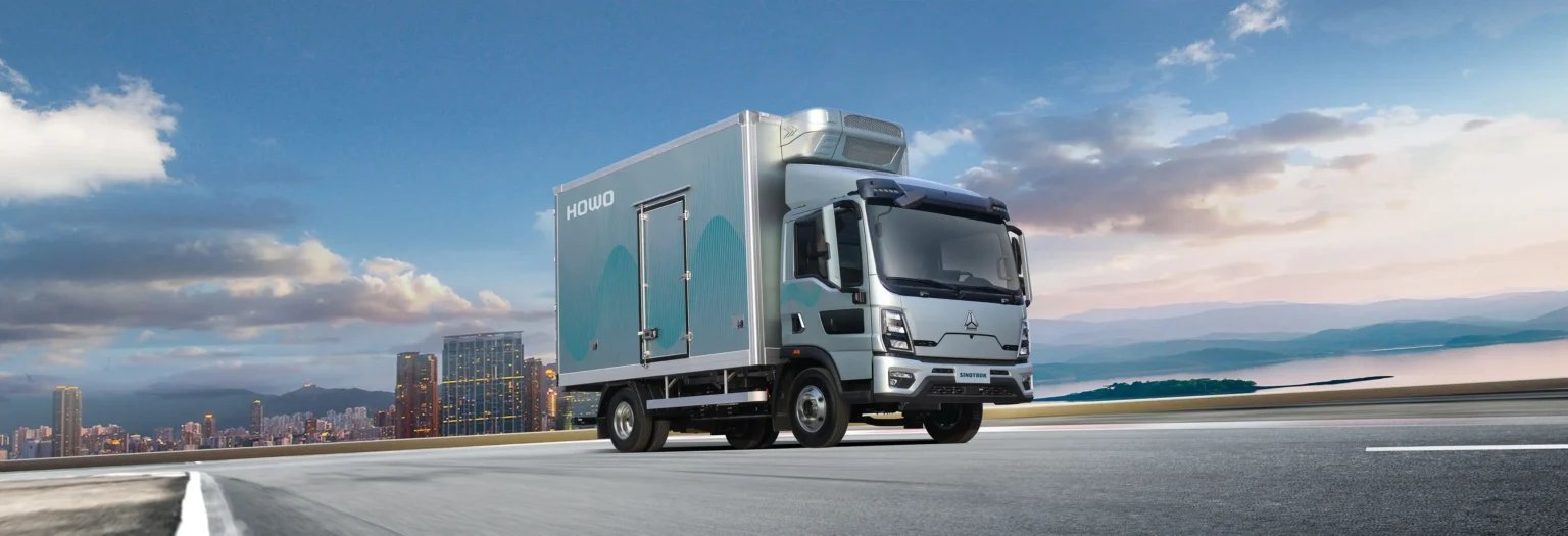 HOWO light refrigerated truck for urban and regional cold chain transport