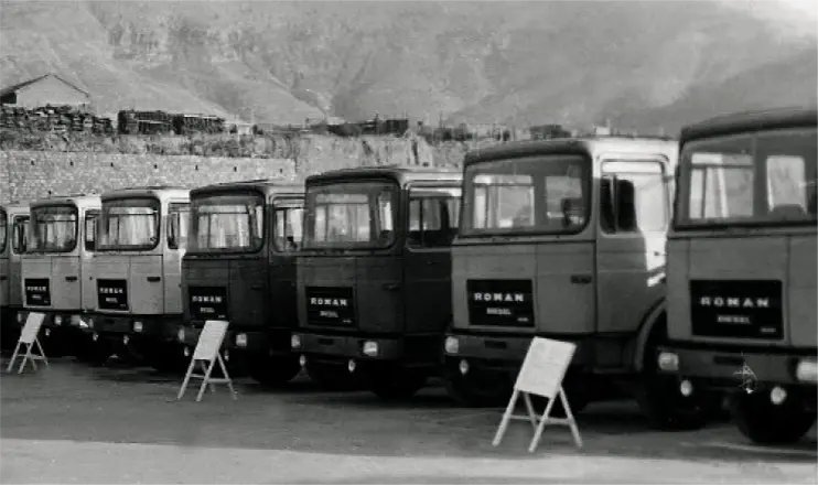 Vehicle and equipment reference image