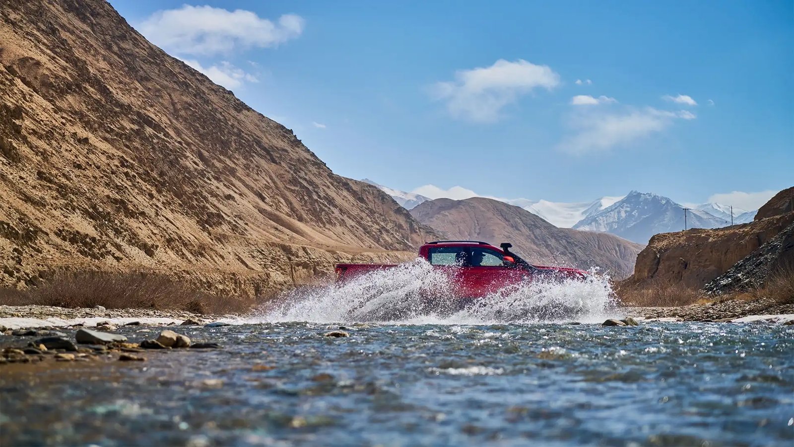 SINOTRUK BOLDEN S9 pickup truck off-road